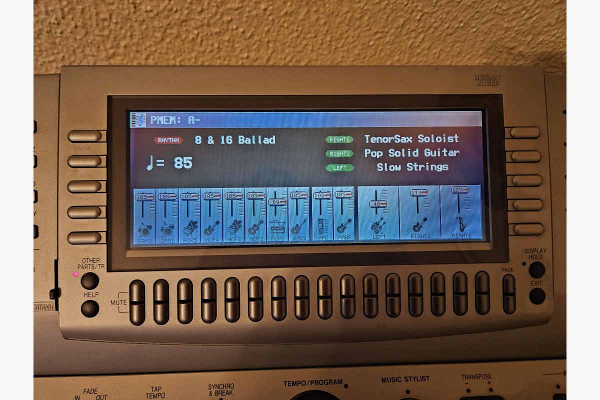 Synthétiseur-arrangeur TECHNICS - 303096_158b29181b3b08889de8a4dd37de4c79.jpg