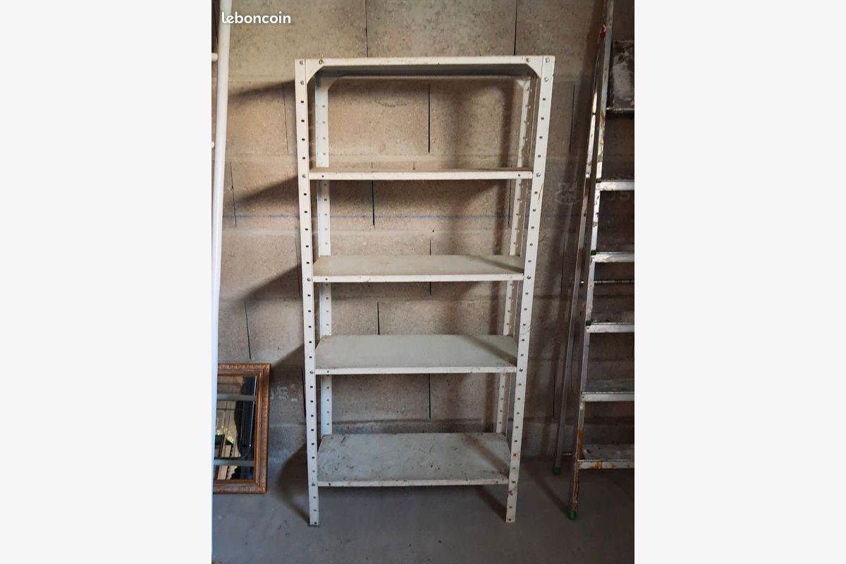 Etageres - 303356_6c3442bac6934717f0bd80c0f6387c5d.jpg