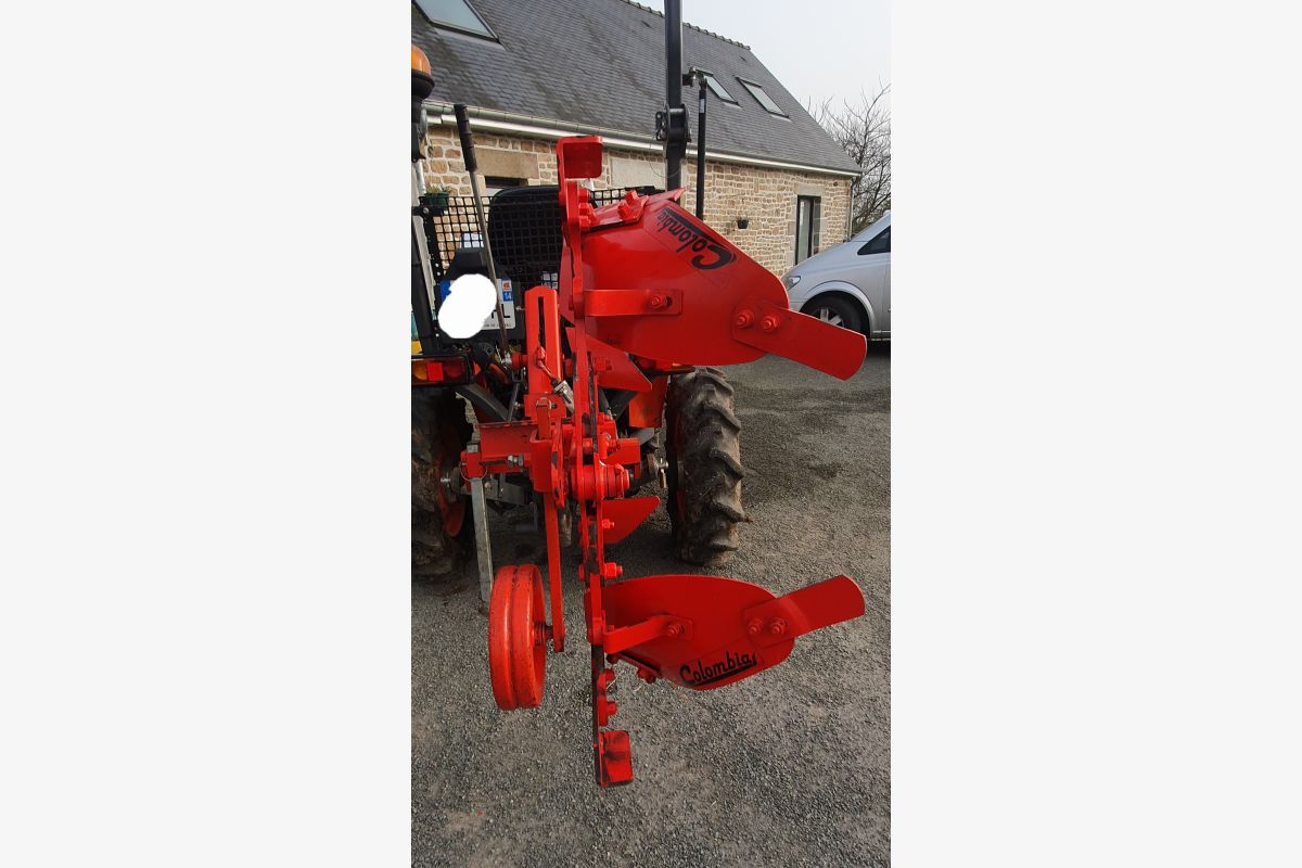 Charrue Colombia pour micro tracteur  - 303409_ea14af4898093c16f053a72ea4dee6e8.jpg