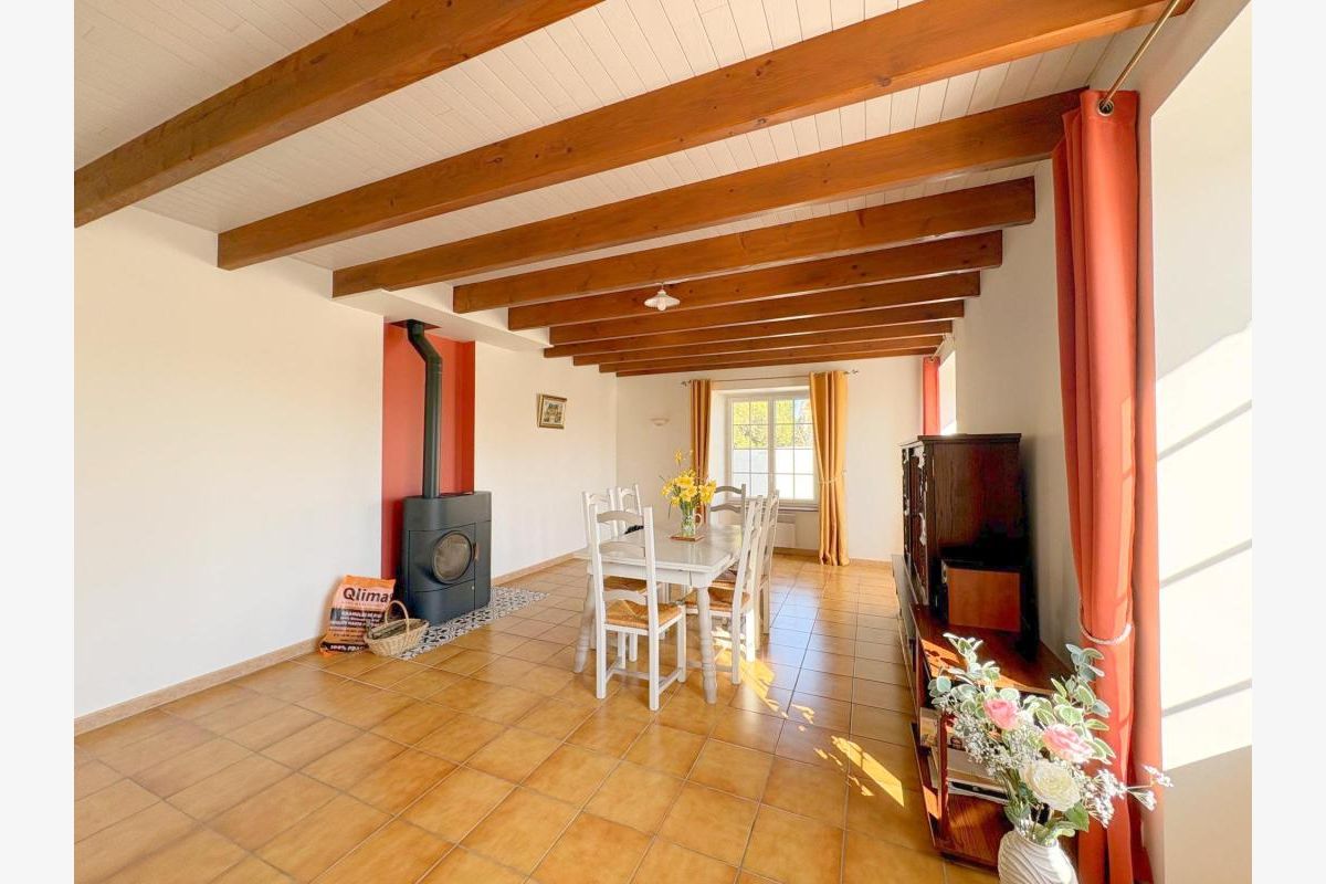 À vendre, maison située sur la commune de Lengronne - 303417_1.jpg