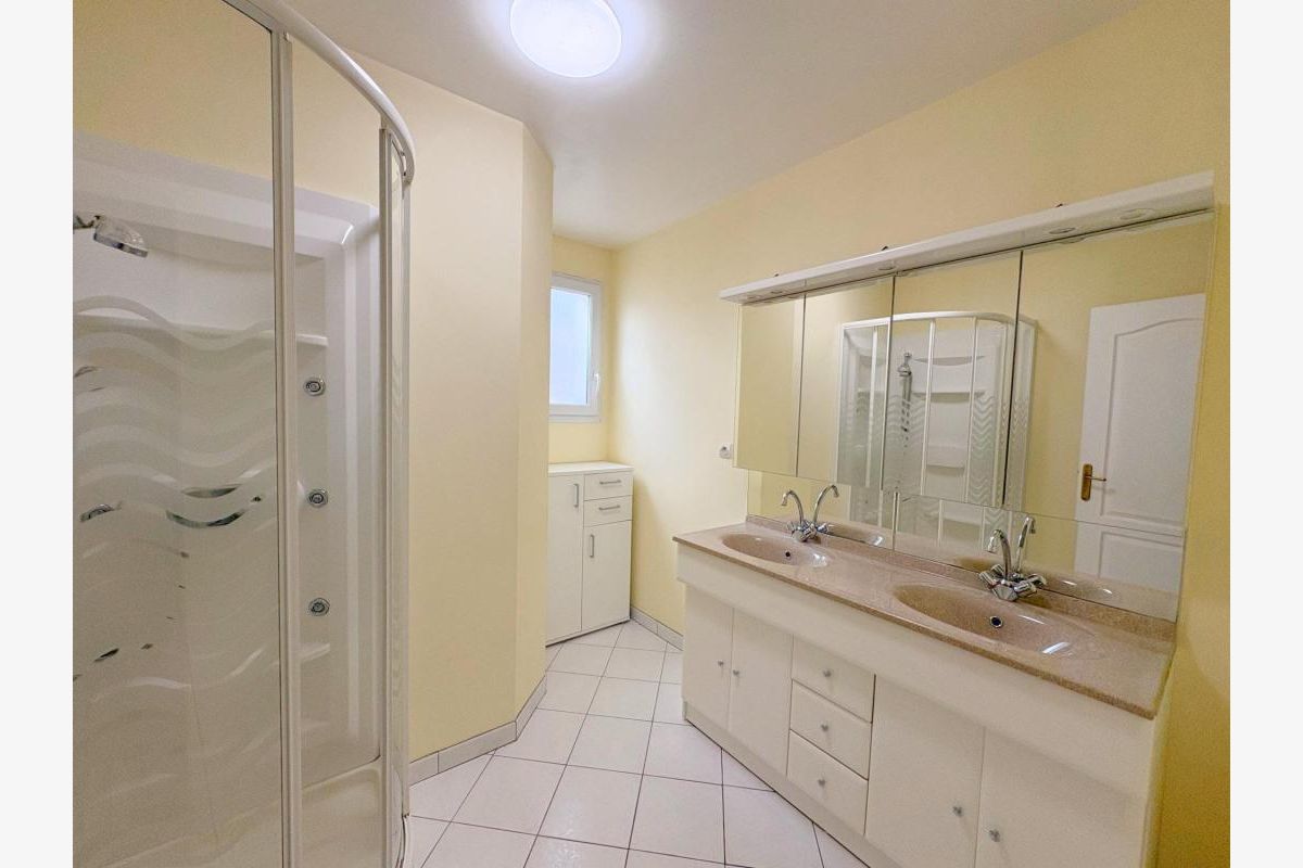 À vendre, maison située sur la commune de Lengronne - 303417_3.jpg