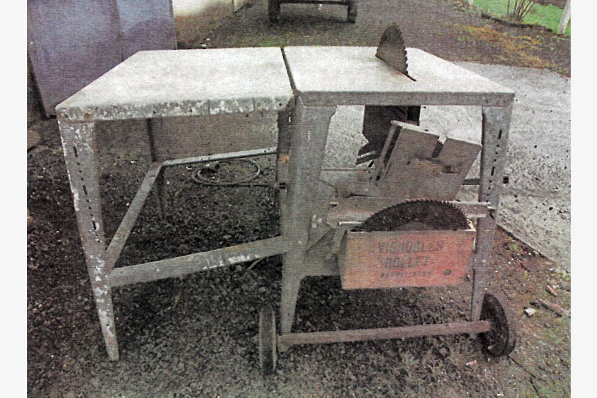 Photo 1 Banc de scie