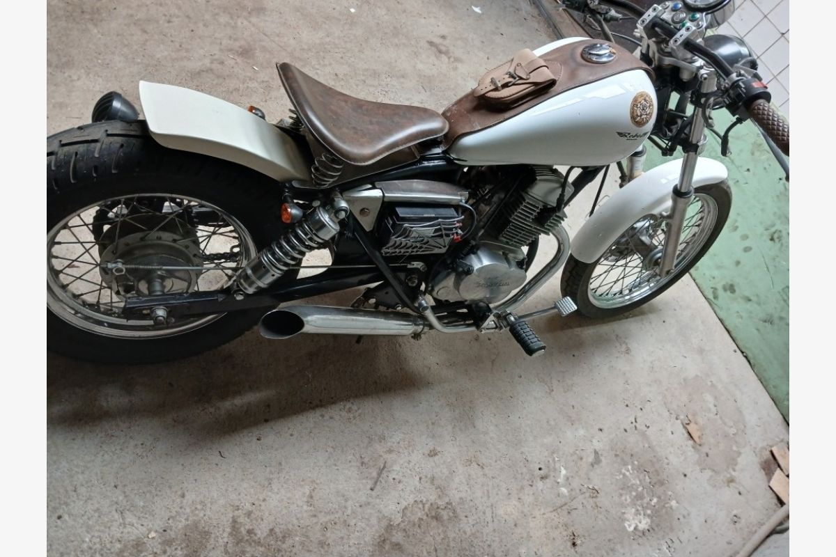 Photo 1 Honda 125 Rebel