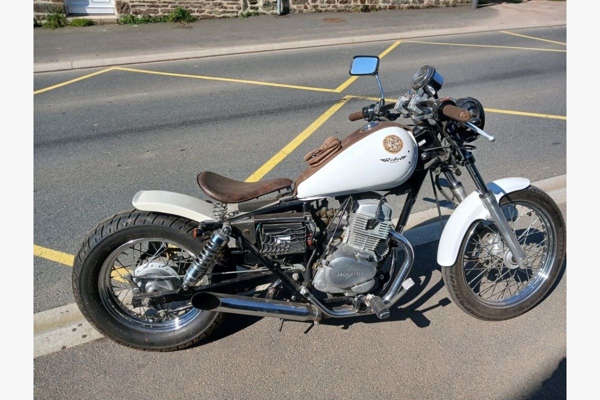 Honda 125 Rebel - 303503_f837c00b8edf40348276a2925f413659.jpg