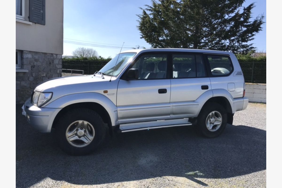 à vendre 4/4 toyota - 54936_1.jpg