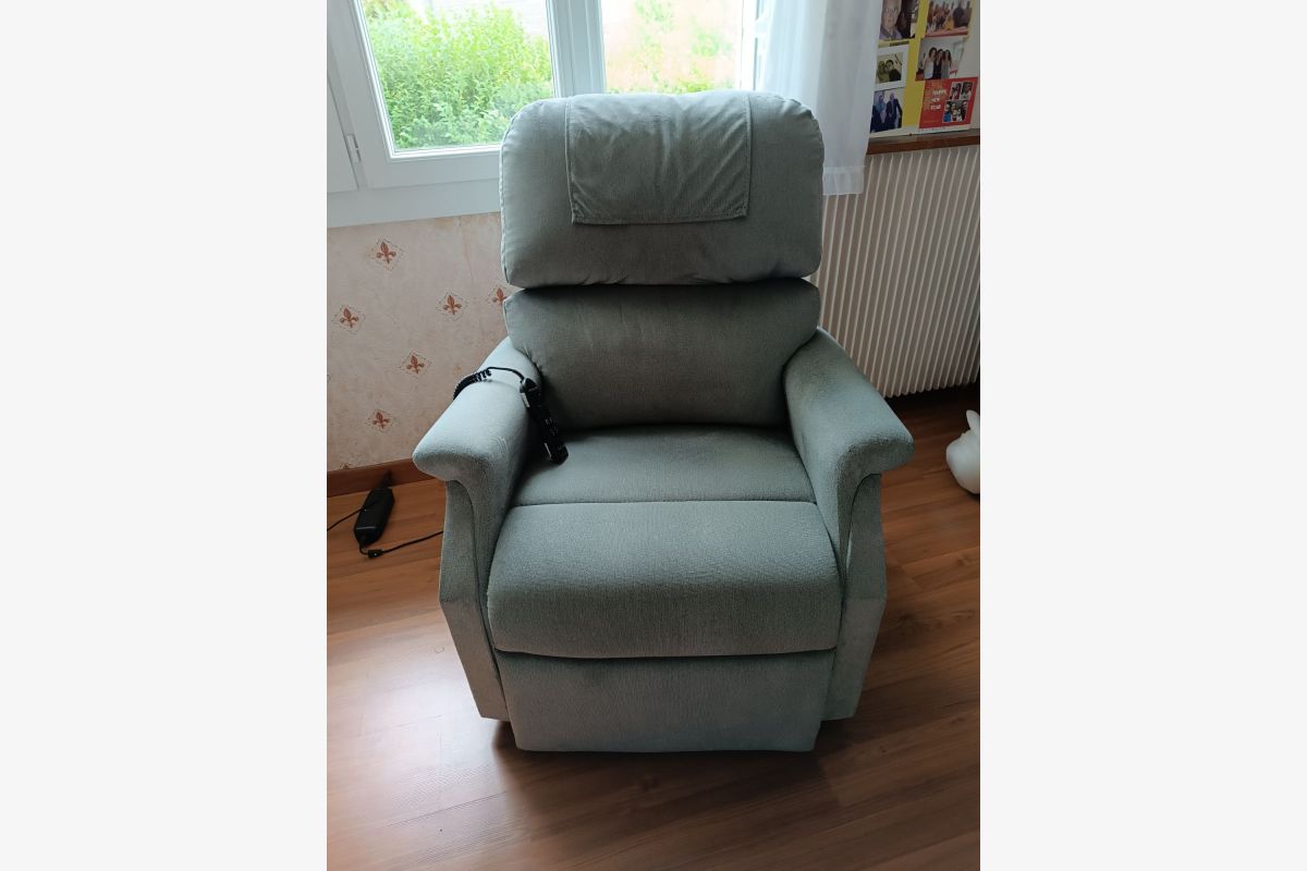 Fauteuil électrique - 71266_0.jpg