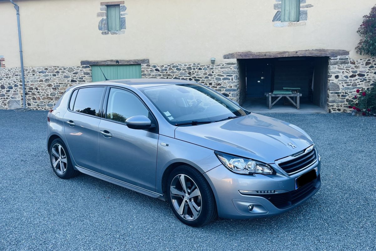 Peugeot 308 - 82014_0.jpg