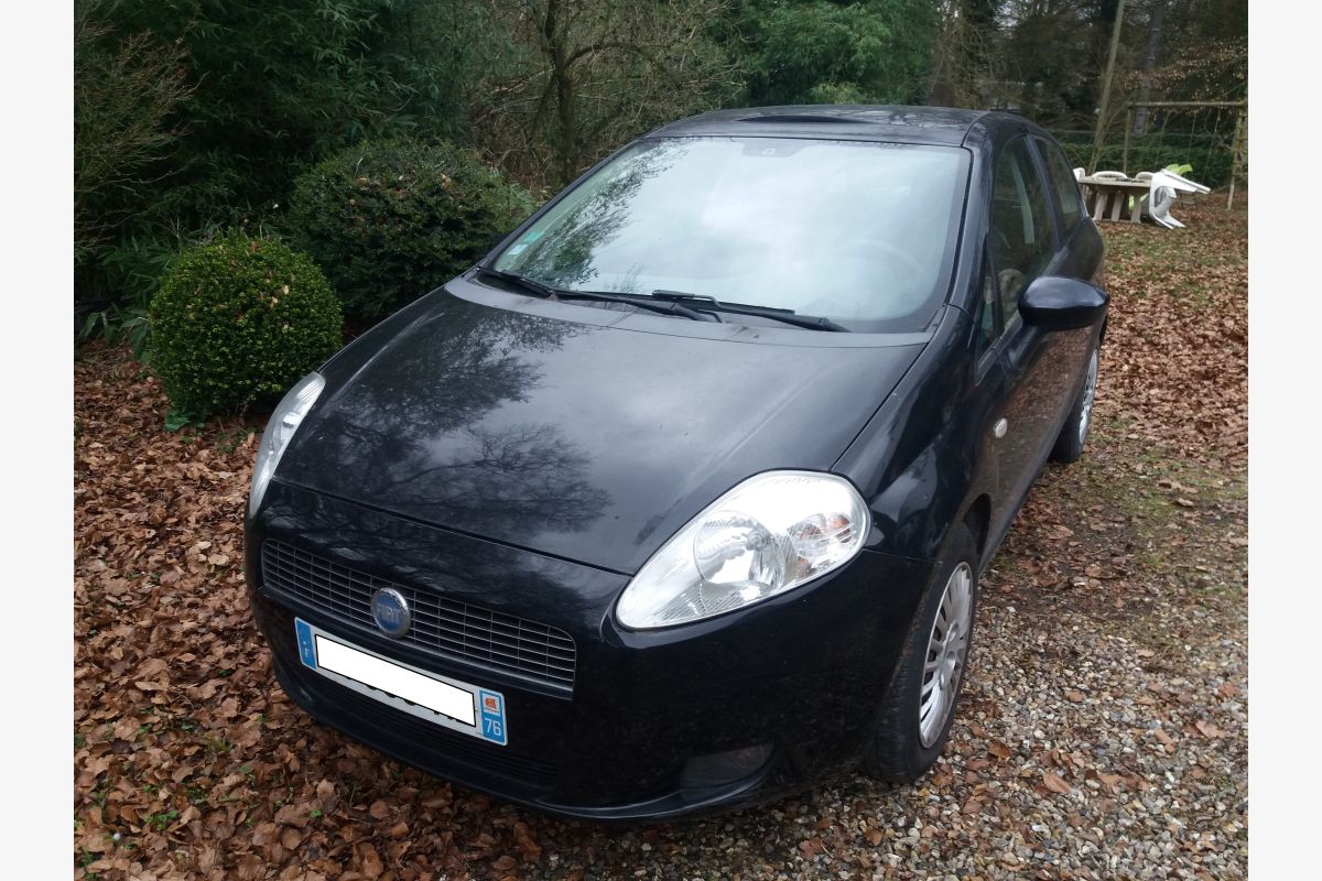 Fiat Grande Punto essence, 1re main, faible kilométrage, 2007 - 85526_0.jpg