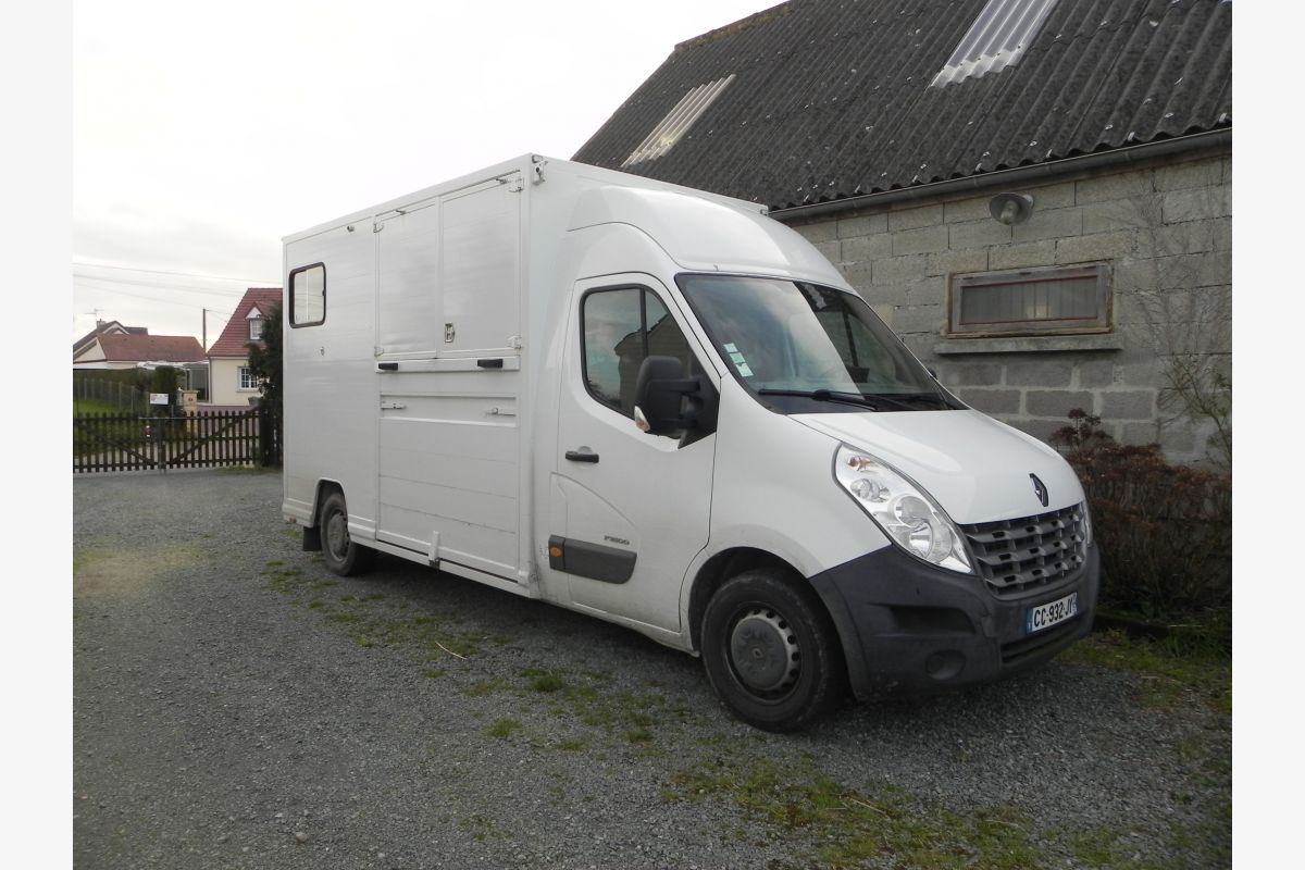 Vends camion carrossé chevaux - 94430_0.jpg