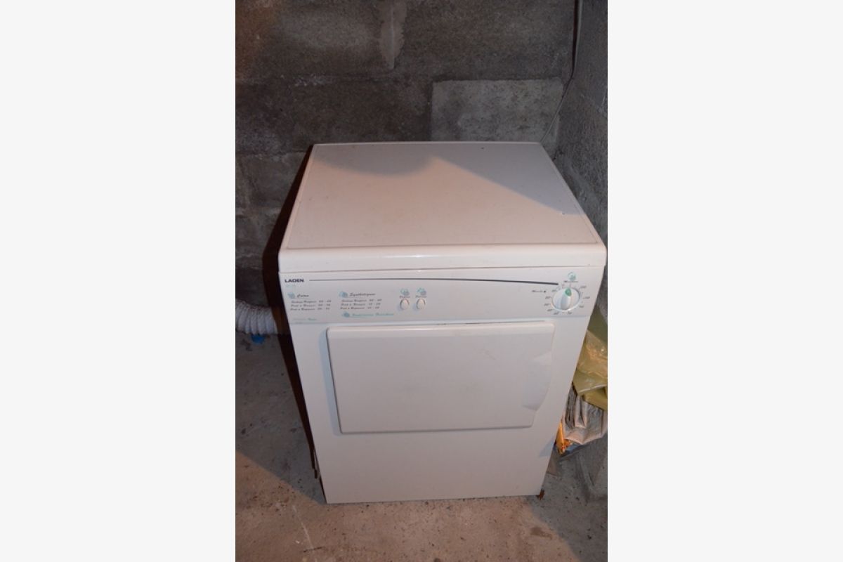 Électroménager à prix cassé en très bon état ! TV, congélateur, sèche-linge, frigo... - 95046_0.jpg